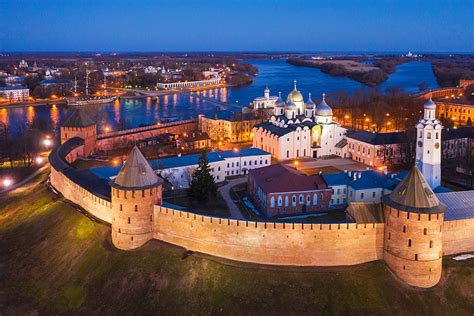 Velikıy Novgorod İsyanı: Moskova Büyük Dükalığı'nın Yükselişi ve Rusya'da Feodal Güç Dengesinin Değişimi